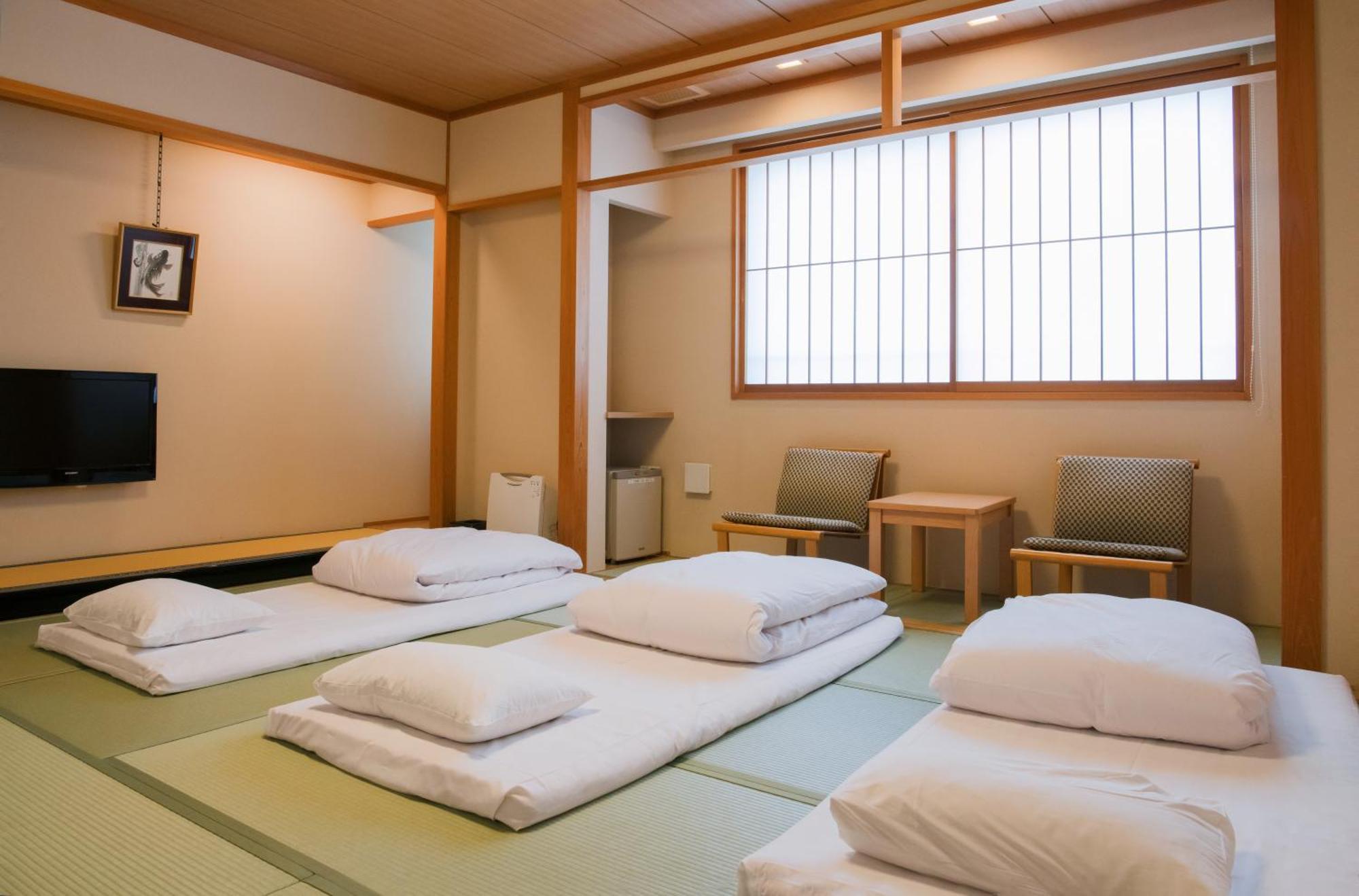 湯の宿　松栄 3*